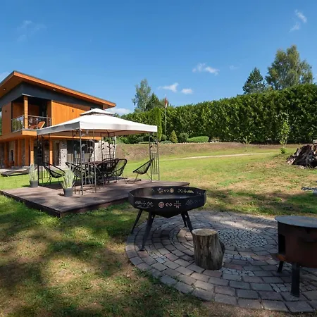 3 Bedroom Klintenes Near The River Tinuzi